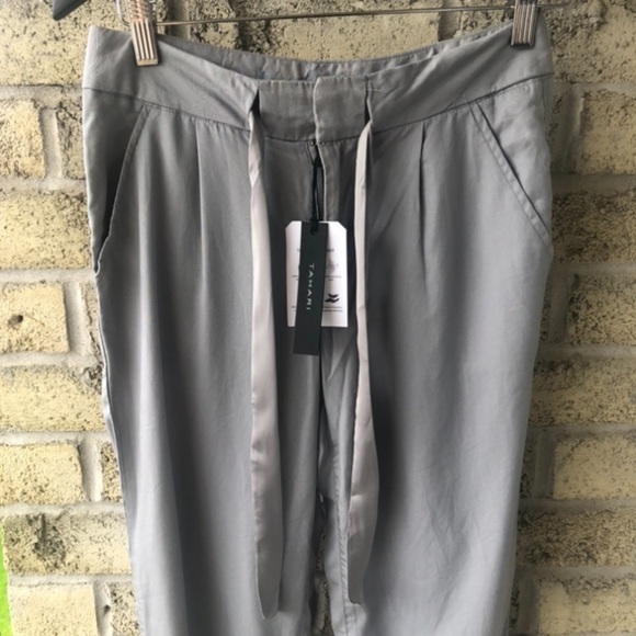 TAHARI NWT Pleated Trouser in Slate - Picture 3 of 9
